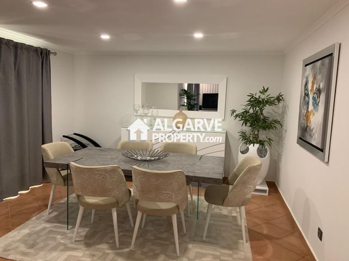 Image No.6-4 Bed Semi-Detached for sale