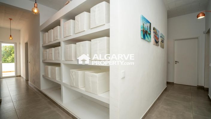 Image No.18-4 Bed Villa for sale