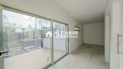 3-11831-78d1f4f8b6655591b02d22fabb36a692d73cc