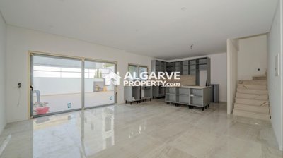 3-11831-78d1f4f8b6655591b02d22fabb36a692d73cc