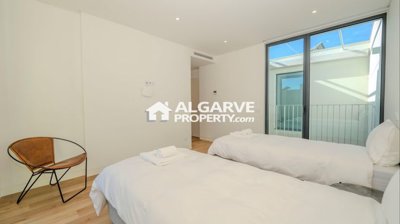 3-12301-78d1f4f8b6655591b02d22fabb36a692d73cc