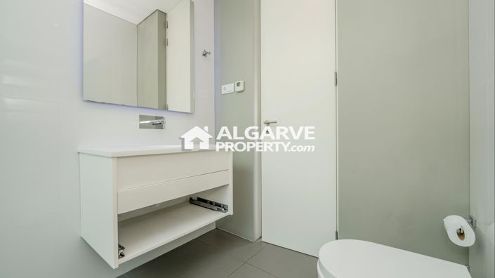 Image No.22-6 Bed Villa for sale