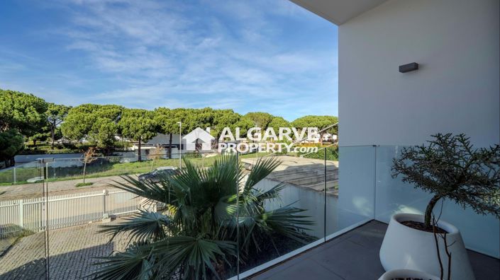 Image No.24-6 Bed Villa for sale