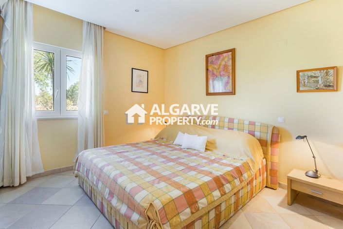 Image No.18-4 Bed Villa for sale