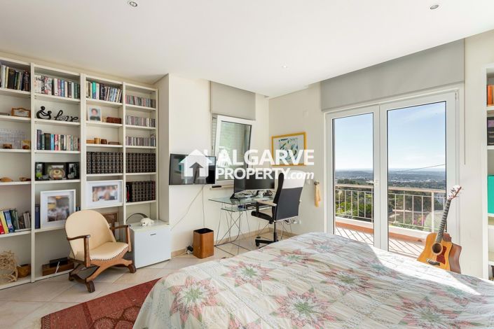 Image No.14-4 Bed Villa for sale