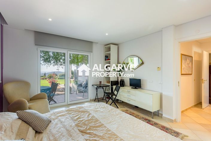 Image No.21-4 Bed Villa for sale