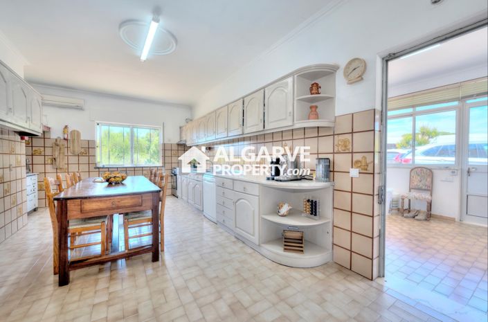 Image No.3-Villa de 5 chambres à vendre à Quarteira