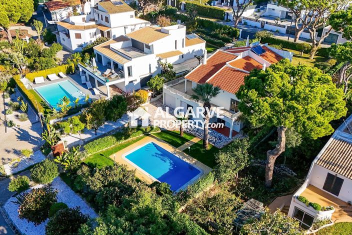 Image No.3-4 Bed Villa for sale