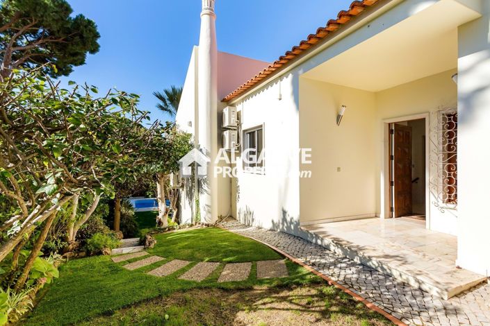 Image No.29-4 Bed Villa for sale