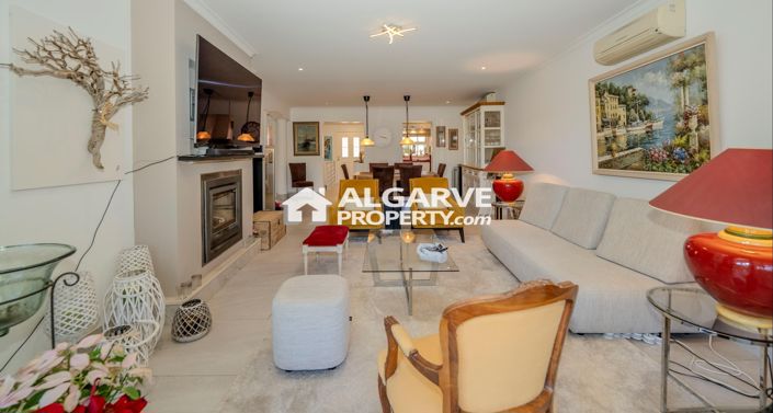 Image No.12-3 Bed Apartment for sale