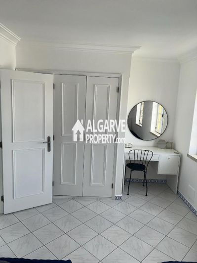 Image No.11-2 Bed Townhouse for sale