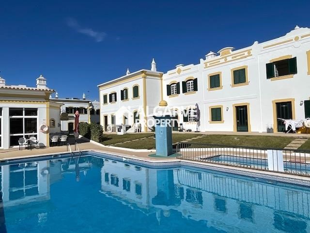 Image No.20-2 Bed Townhouse for sale