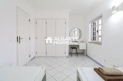 3-12334-78d1f4f8b6655591b02d22fabb36a692d73cc