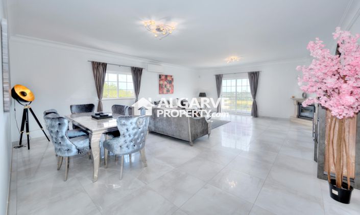 Image No.3-5 Bed Villa for sale