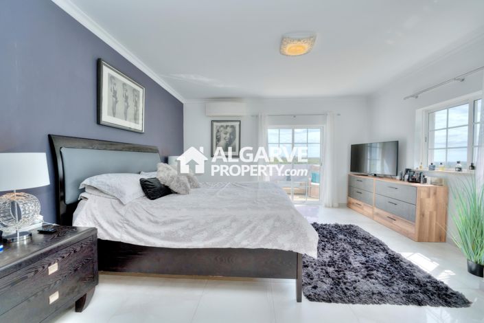 Image No.4-5 Bed Villa for sale