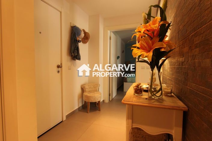 Image No.20-2 Bed Apartment for sale