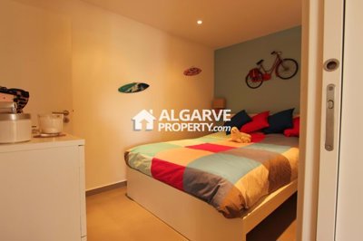 3-12281-78d1f4f8b6655591b02d22fabb36a692d73cc