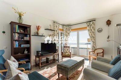 3-12323-78d1f4f8b6655591b02d22fabb36a692d73cc