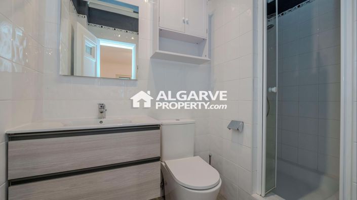 Image No.40-4 Bed Villa for sale