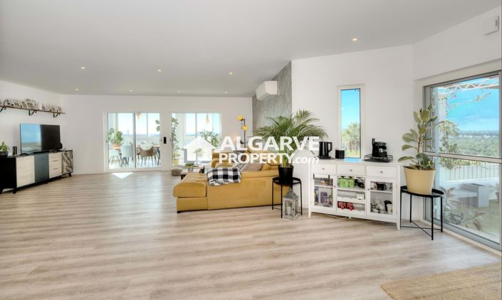 Image No.55-4 Bed Villa for sale