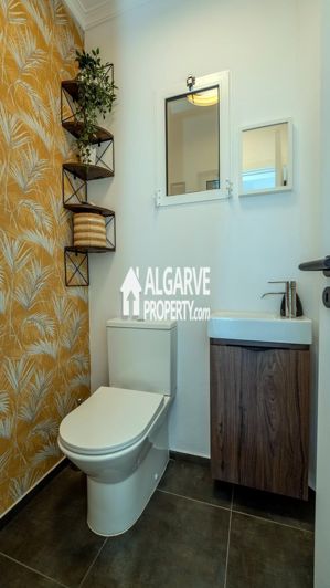 Image No.6-4 Bed Villa for sale