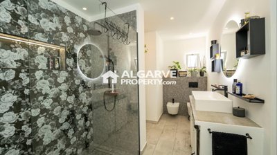 3-12324-78d1f4f8b6655591b02d22fabb36a692d73cc