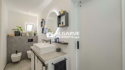 3-12324-78d1f4f8b6655591b02d22fabb36a692d73cc