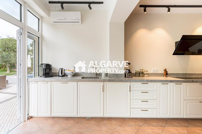 Image No.12-Villa de 4 chambres à vendre à Vilamoura