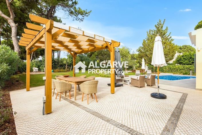 Image No.6-Villa de 4 chambres à vendre à Vilamoura