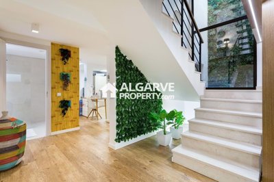 3-12327-78d1f4f8b6655591b02d22fabb36a692d73cc