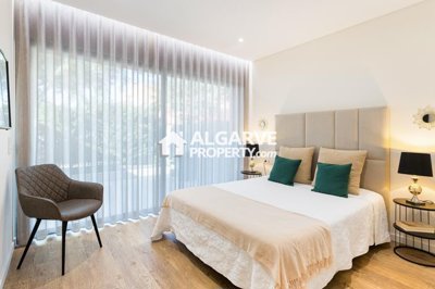 3-12327-78d1f4f8b6655591b02d22fabb36a692d73cc