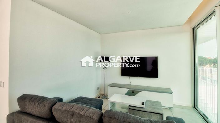 Image No.9-3 Bed Apartment for sale