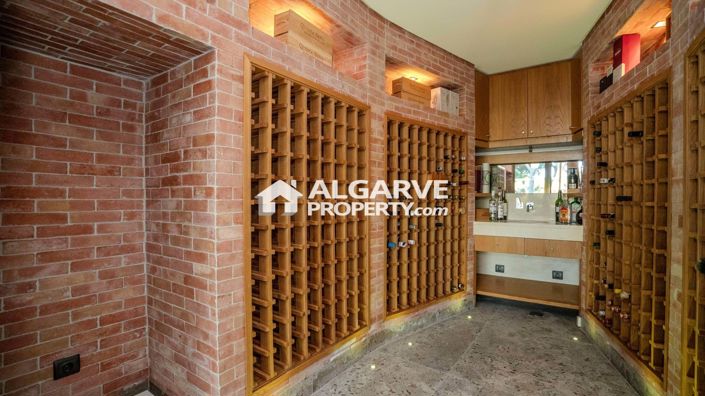 Image No.56-13 Bed Villa for sale