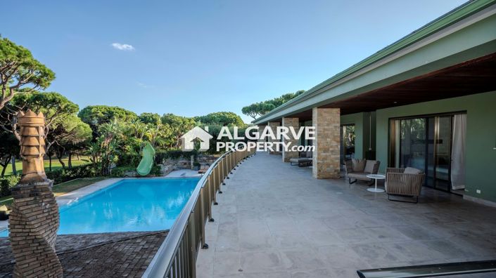 Image No.9-13 Bed Villa for sale