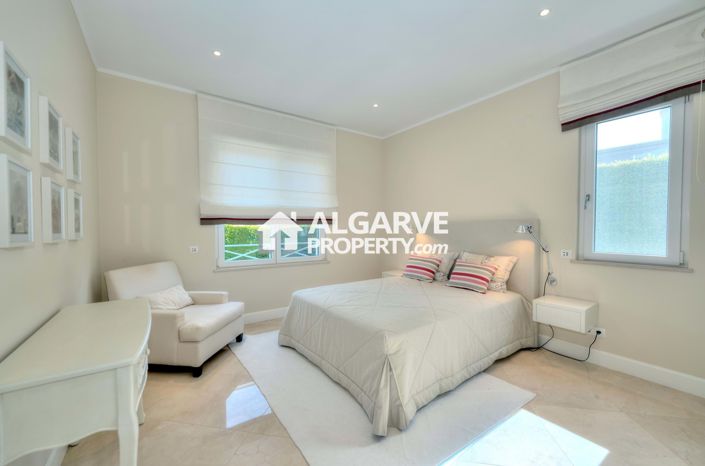 Image No.24-6 Bed Villa for sale