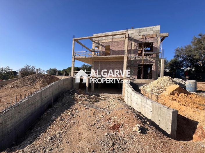 Image No.26-5 Bed Property for sale