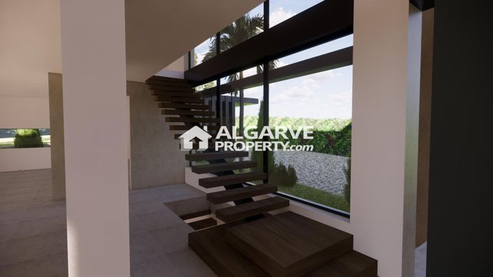 Image No.8-5 Bed Property for sale