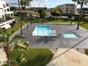 3-12315-78d1f4f8b6655591b02d22fabb36a692d73cc