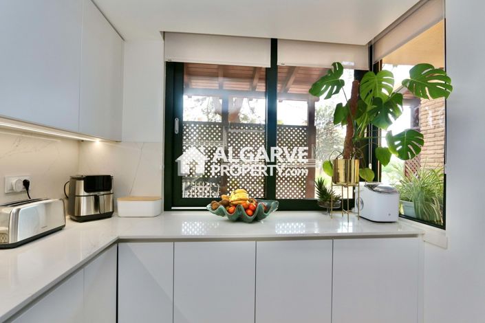 Image No.17-4 Bed Villa for sale