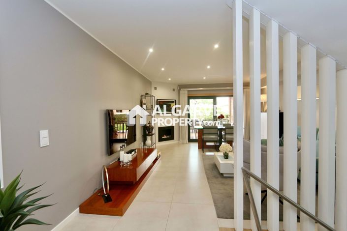 Image No.19-4 Bed Villa for sale