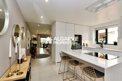 3-11915-78d1f4f8b6655591b02d22fabb36a692d73cc