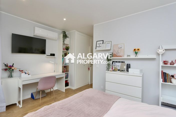 Image No.44-4 Bed Villa for sale