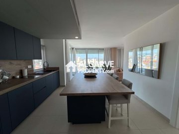 3-11923-78d1f4f8b6655591b02d22fabb36a692d73cc