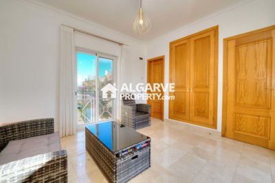 3-12298-78d1f4f8b6655591b02d22fabb36a692d73cc