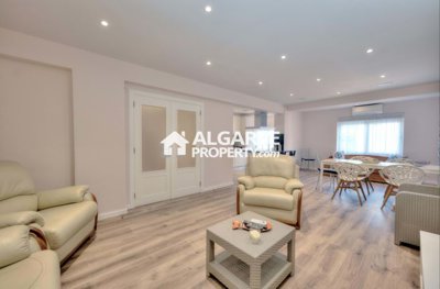 3-12295-78d1f4f8b6655591b02d22fabb36a692d73cc