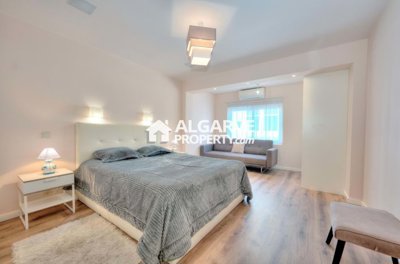 3-12295-78d1f4f8b6655591b02d22fabb36a692d73cc