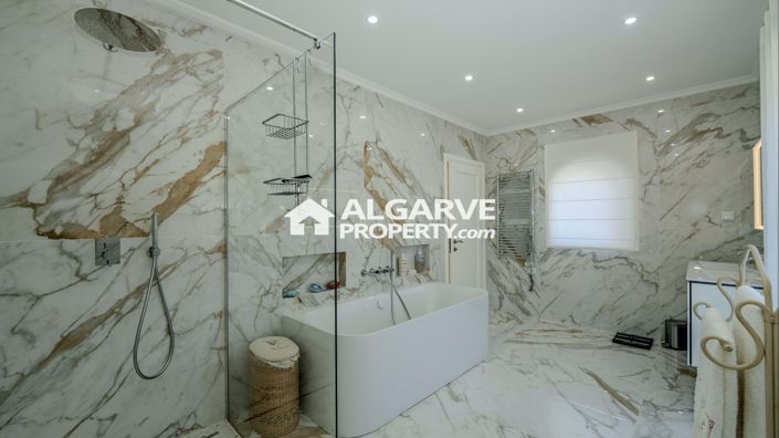 Image No.15-Villa de 5 chambres à vendre à Loule