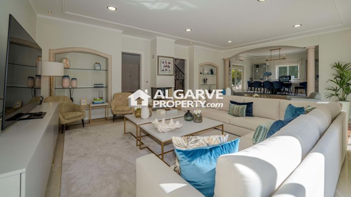 Image No.17-Villa de 5 chambres à vendre à Loule