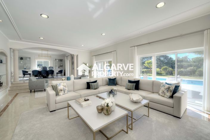 Image No.2-Villa de 5 chambres à vendre à Loule