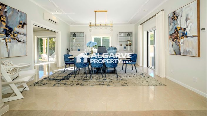 Image No.4-Villa de 5 chambres à vendre à Loule